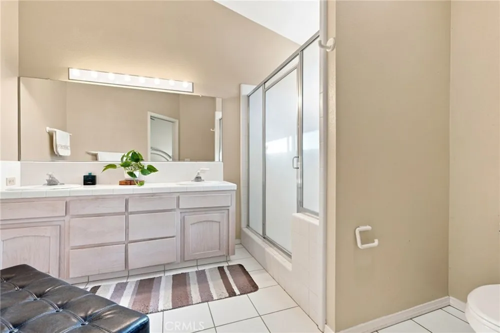 1601 Eaton Dinuba, CA 93618