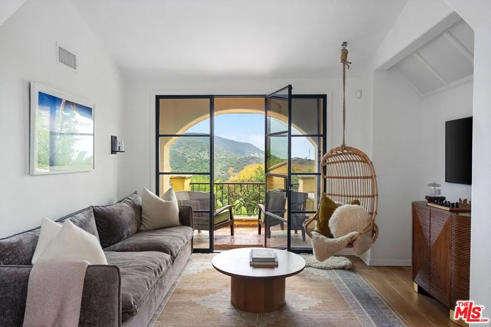 4370 Hillview Dr Malibu, CA 90265
