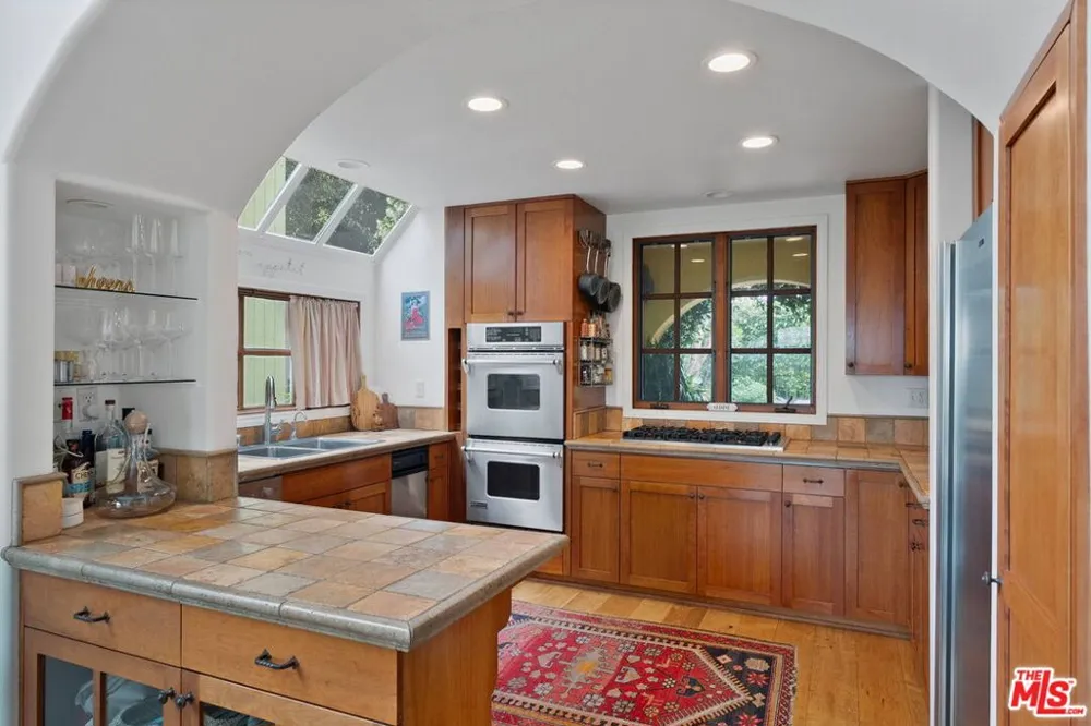 4370 Hillview Dr Malibu, CA 90265
