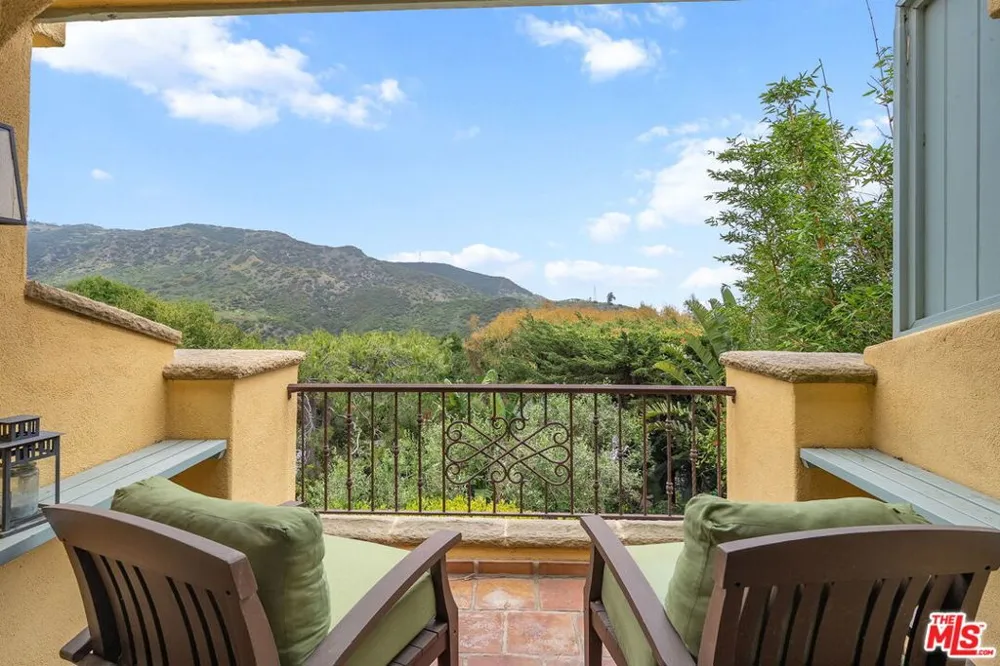 4370 Hillview Dr Malibu, CA 90265