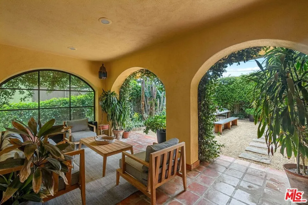 4370 Hillview Dr Malibu, CA 90265