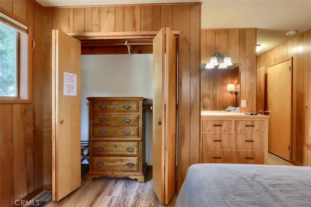 8067 Chilnualna Falls Road Wawona, CA 95389
