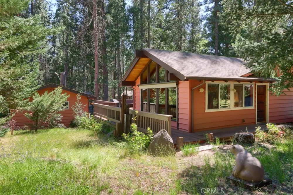 8067 Chilnualna Falls Road Wawona, CA 95389
