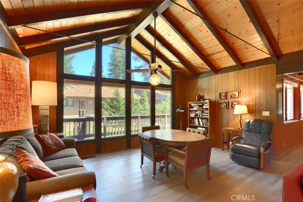 8067 Chilnualna Falls Road Wawona, CA 95389