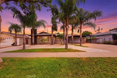 4375 Toyon
