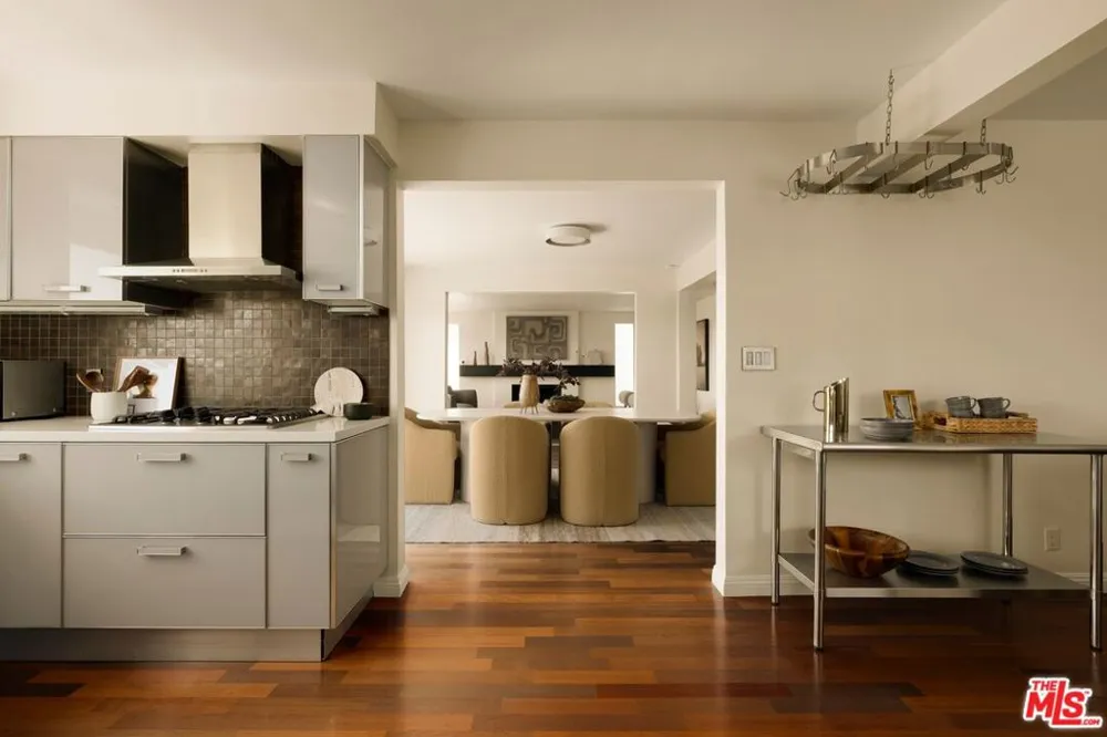 6350 Bryn Mawr Drive Los Angeles, CA 90068