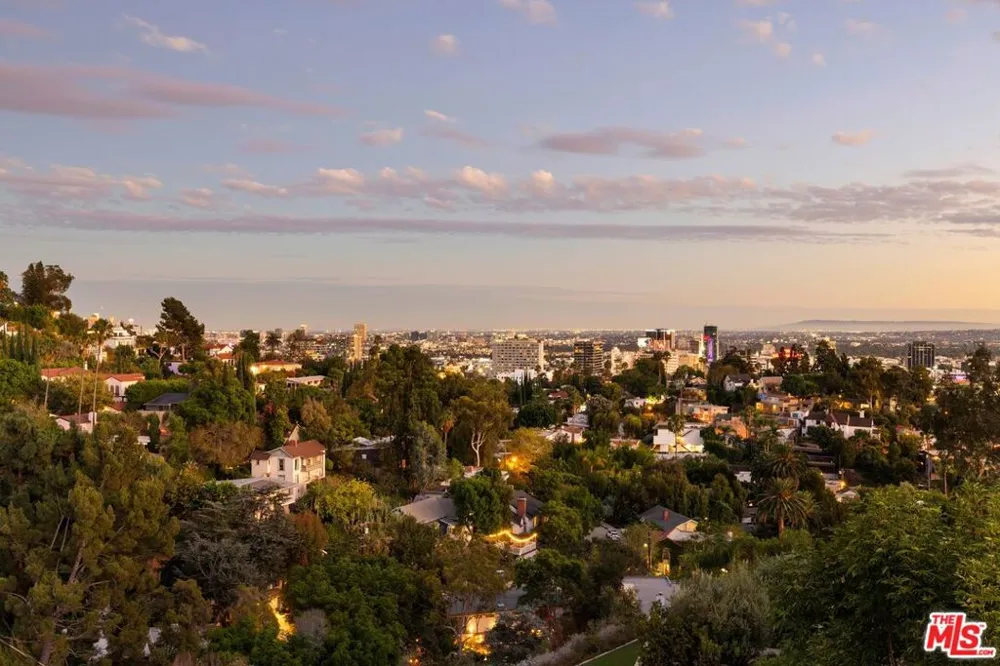 6350 Bryn Mawr Drive Los Angeles, CA 90068