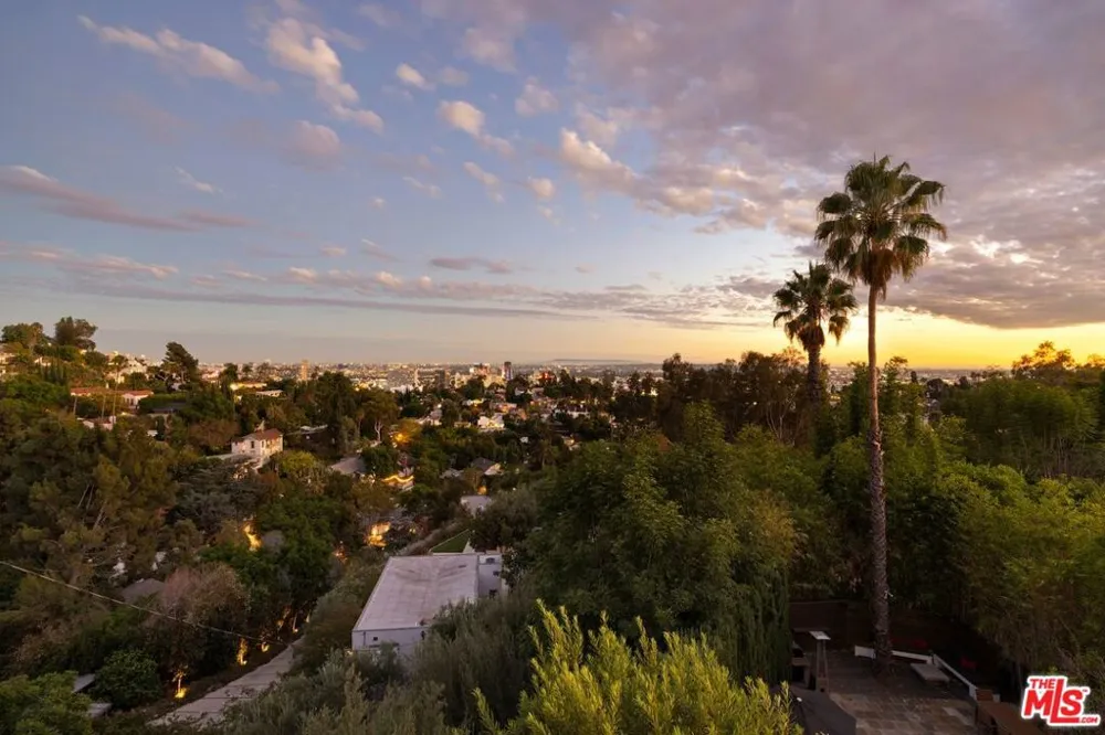 6350 Bryn Mawr Drive Los Angeles, CA 90068