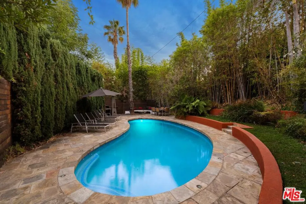 6350 Bryn Mawr Drive Los Angeles, CA 90068