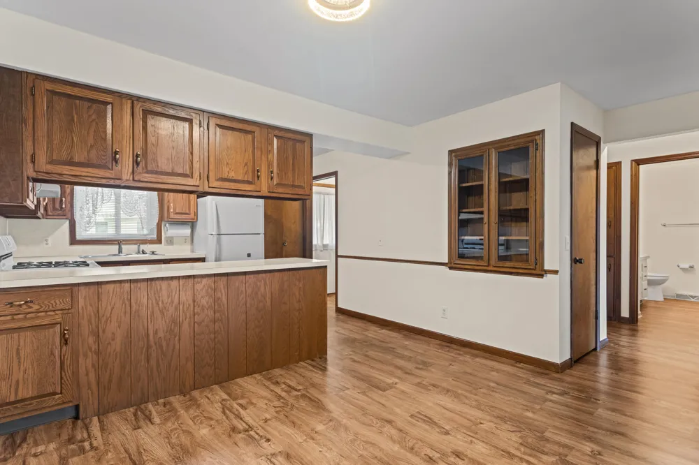 5784 Leisure South Drive SE Kentwood, MI 49548