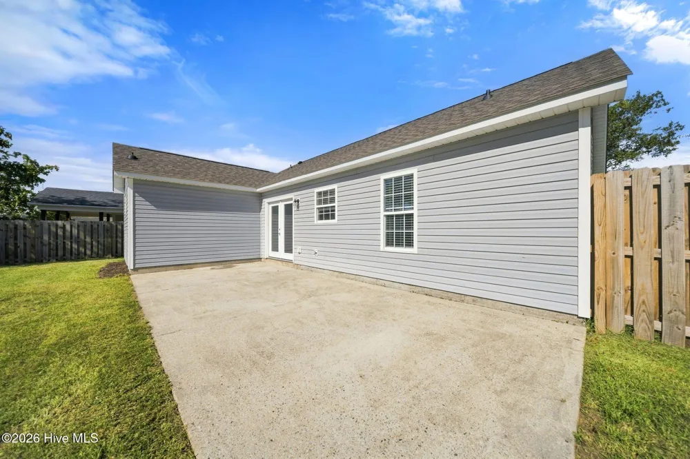 7414 Whitney Drive Wilmington, NC 28411