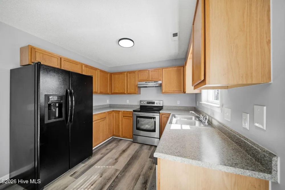 7414 Whitney Drive Wilmington, NC 28411