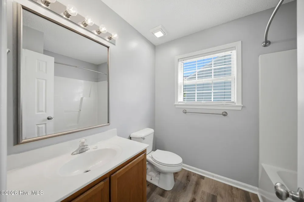 7414 Whitney Drive Wilmington, NC 28411