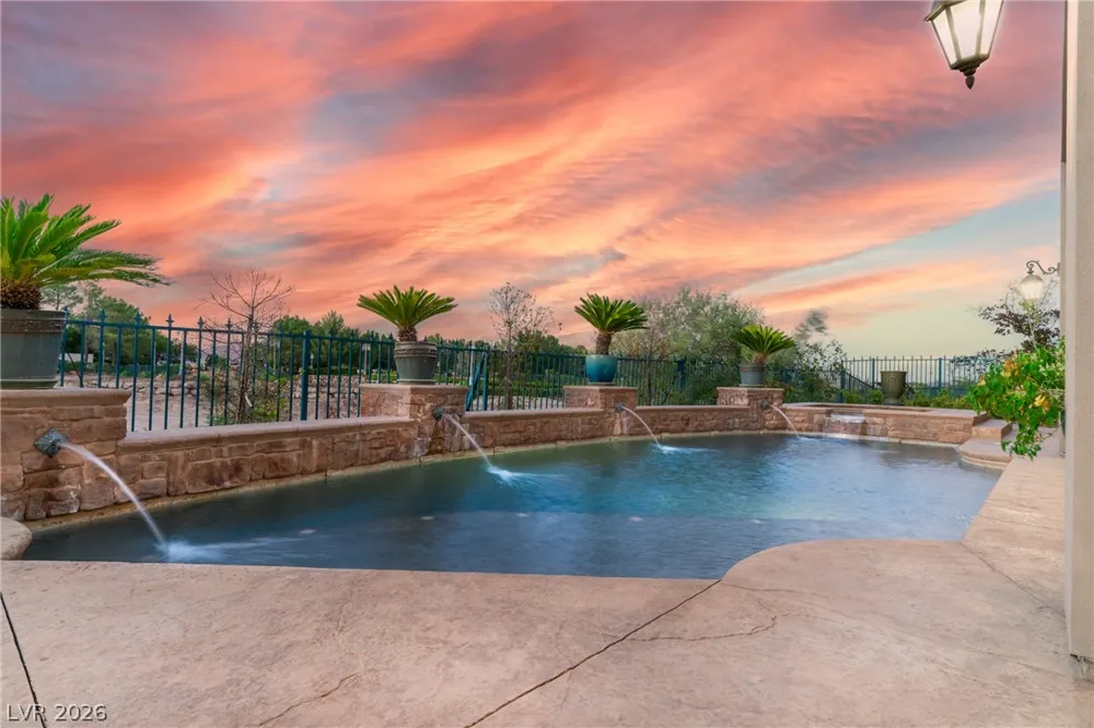 9716 Verlaine Court Las Vegas, NV 89145