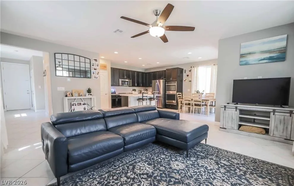 904 Cirrus Cloud Avenue Las Vegas, NV 89138