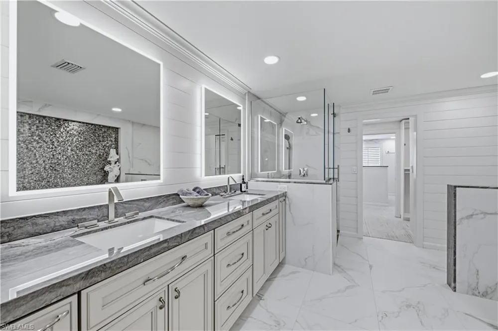3737 Crayton Road Naples, FL 34103