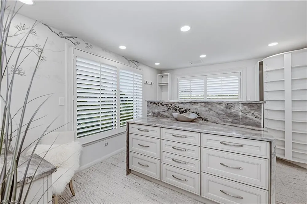 3737 Crayton Road Naples, FL 34103