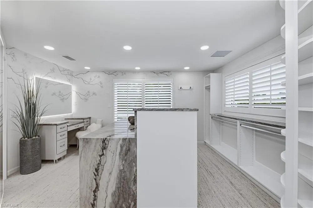 3737 Crayton Road Naples, FL 34103