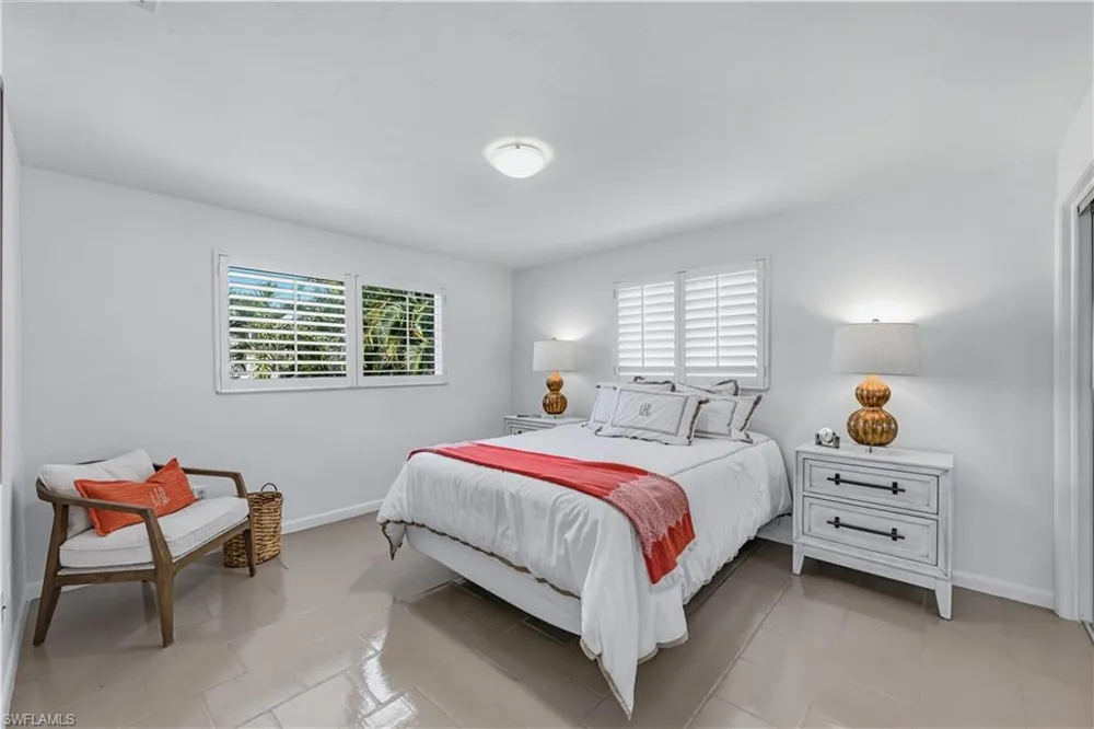 3737 Crayton Road Naples, FL 34103