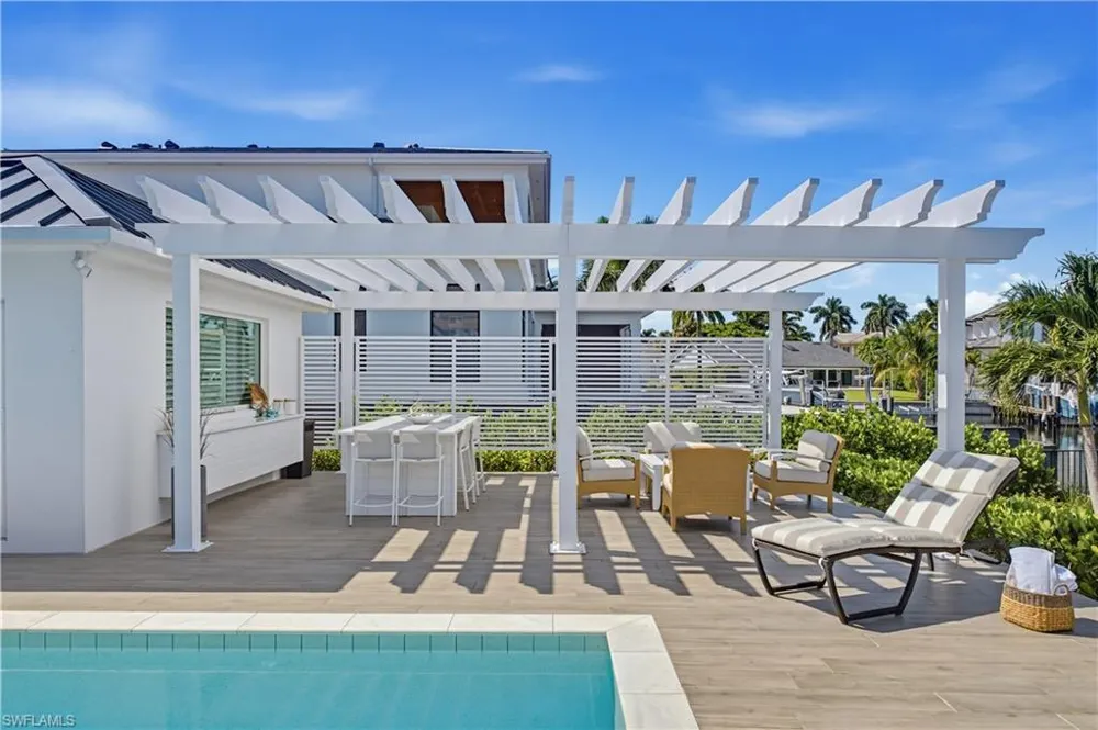 3737 Crayton Road Naples, FL 34103