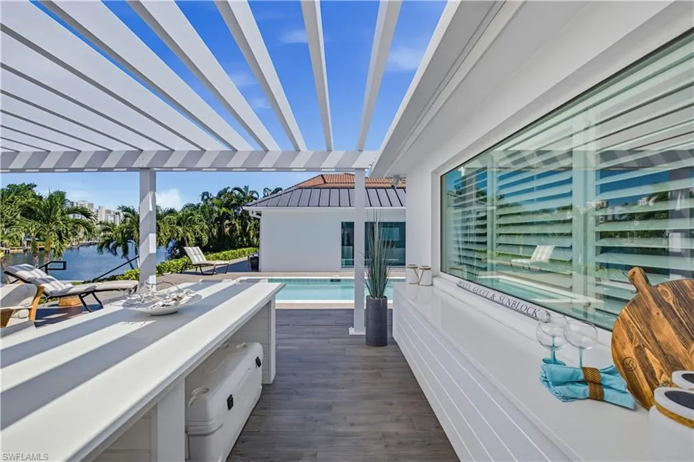 3737 Crayton Road Naples, FL 34103