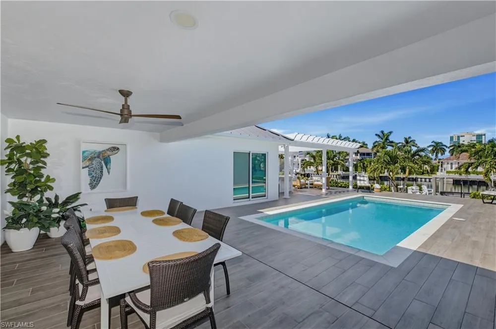 3737 Crayton Road Naples, FL 34103