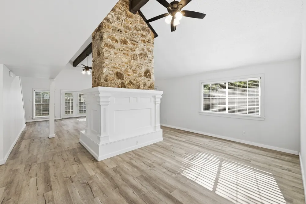 12405 Burlywood Trail Austin, TX 78750