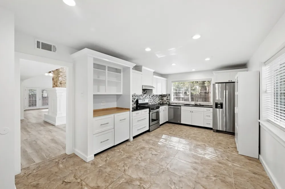 12405 Burlywood Trail Austin, TX 78750