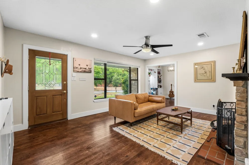 2909 Ryan Place Drive Fort Worth, TX 76110