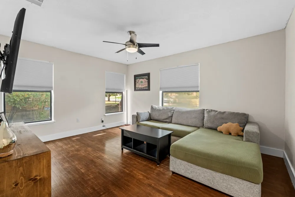2909 Ryan Place Drive Fort Worth, TX 76110