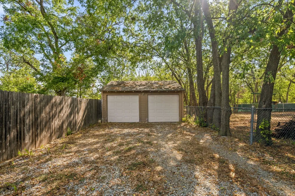2909 Ryan Place Drive Fort Worth, TX 76110