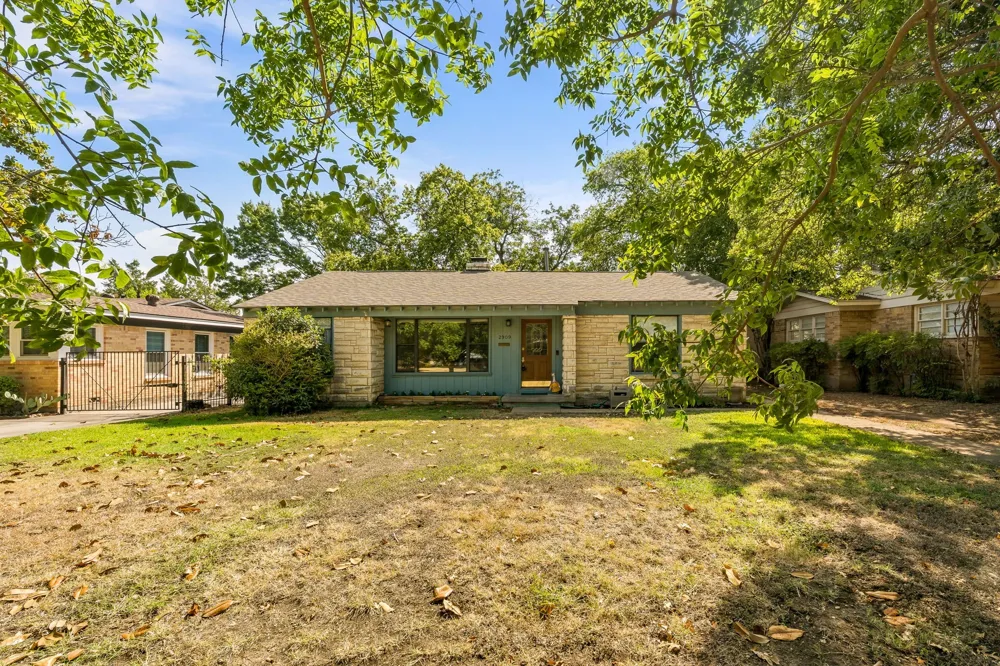 2909 Ryan Place Drive Fort Worth, TX 76110