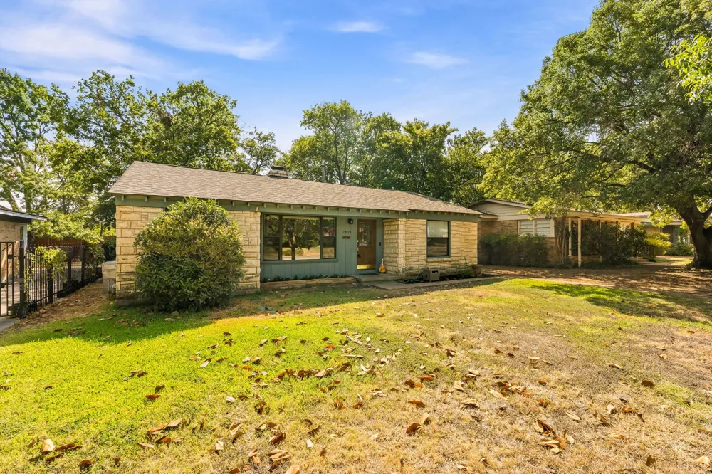 2909 Ryan Place Drive Fort Worth, TX 76110