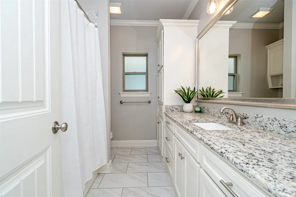 202 Jamestowne Boulevard Benton, LA 71006