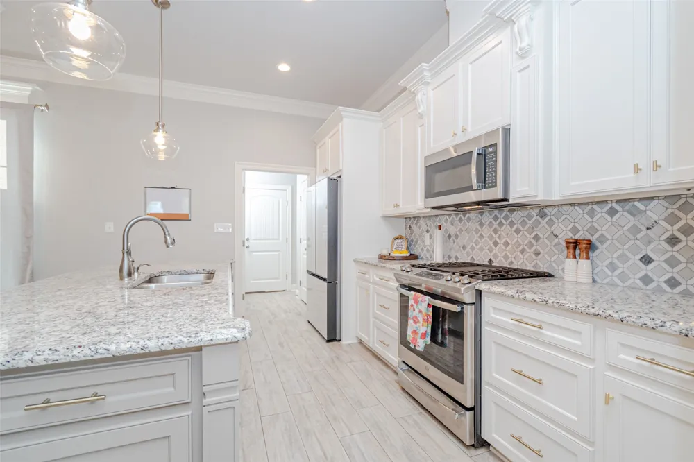 202 Jamestowne Boulevard Benton, LA 71006