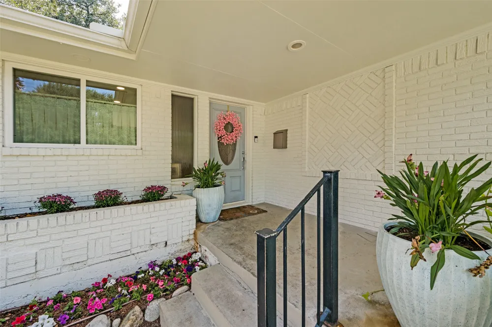 7528 Wentwood Drive Dallas, TX 75225