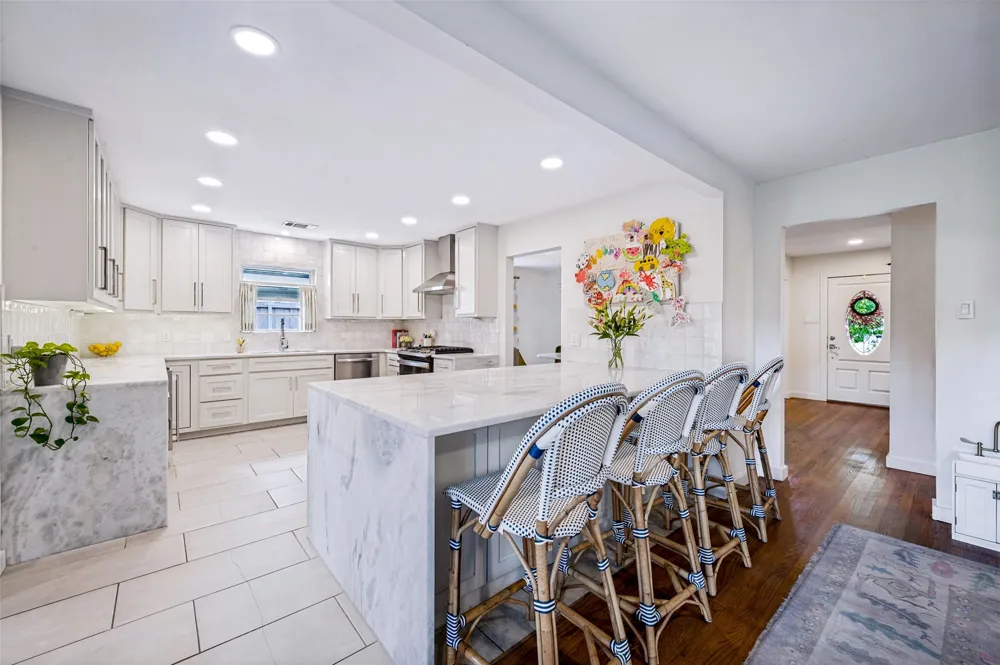 7528 Wentwood Drive Dallas, TX 75225