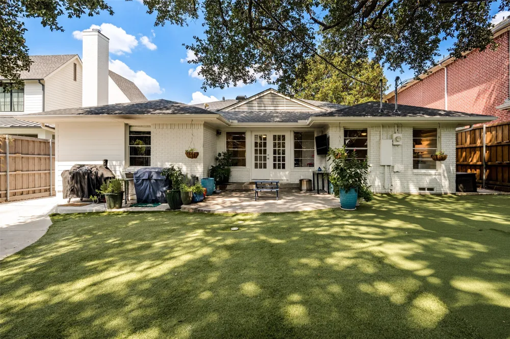 7528 Wentwood Drive Dallas, TX 75225