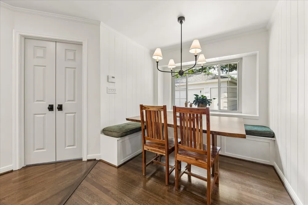 7902 Burgoyne Road Houston, TX 77063