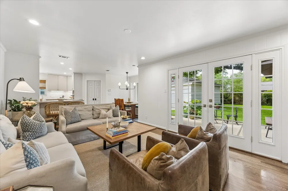 7902 Burgoyne Road Houston, TX 77063