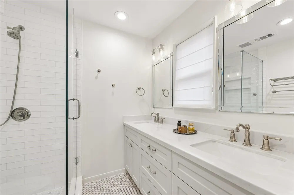 7902 Burgoyne Road Houston, TX 77063