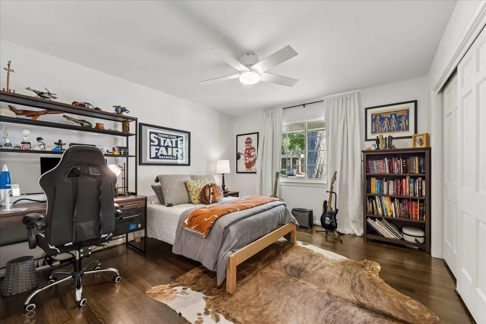 7902 Burgoyne Road Houston, TX 77063