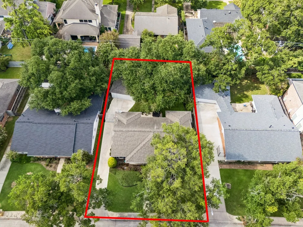 7902 Burgoyne Road Houston, TX 77063