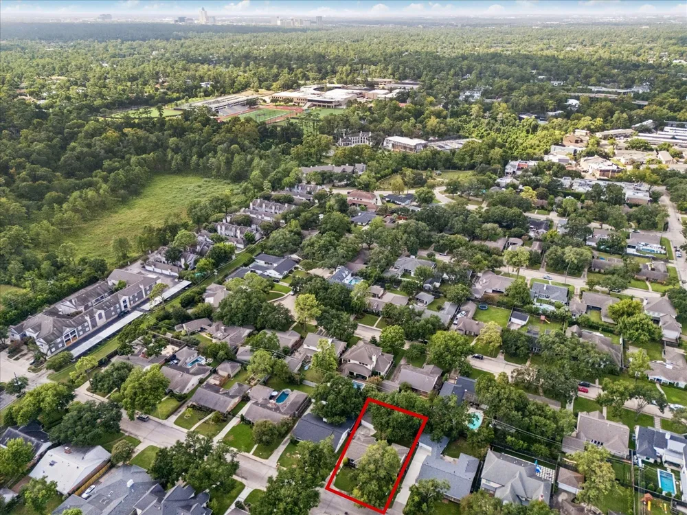 7902 Burgoyne Road Houston, TX 77063