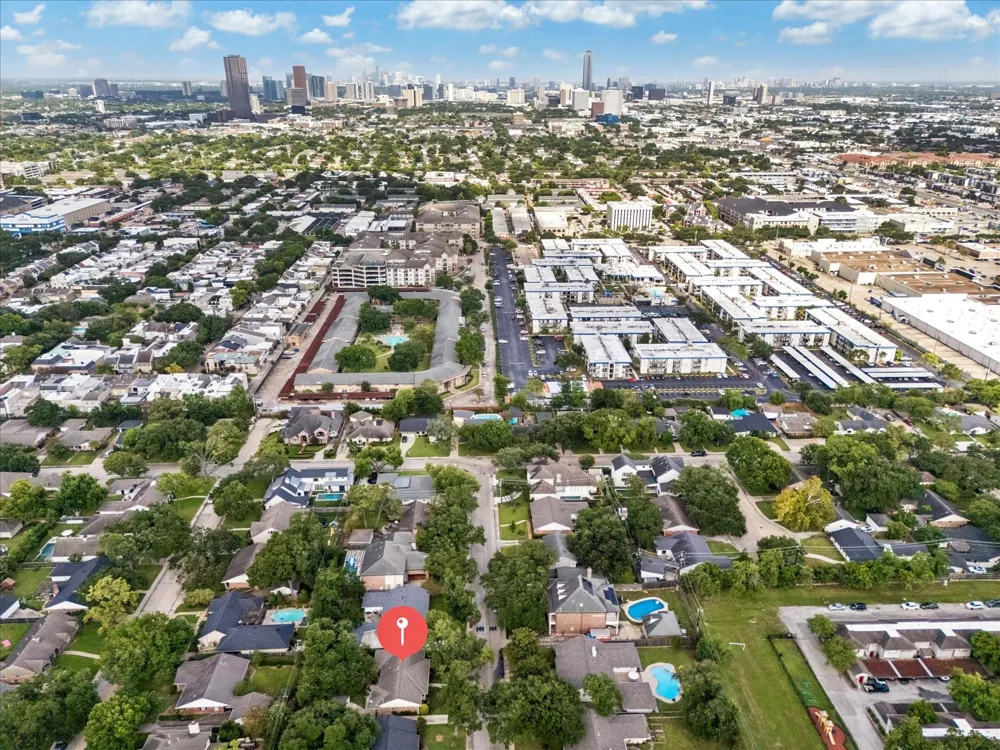 7902 Burgoyne Road Houston, TX 77063