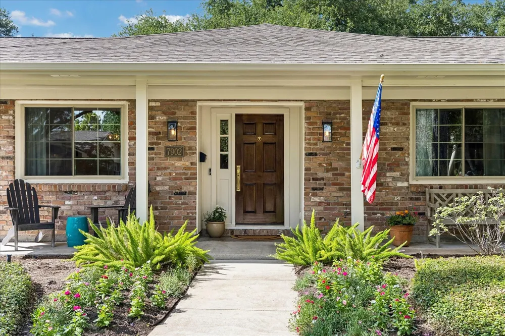 7902 Burgoyne Road Houston, TX 77063