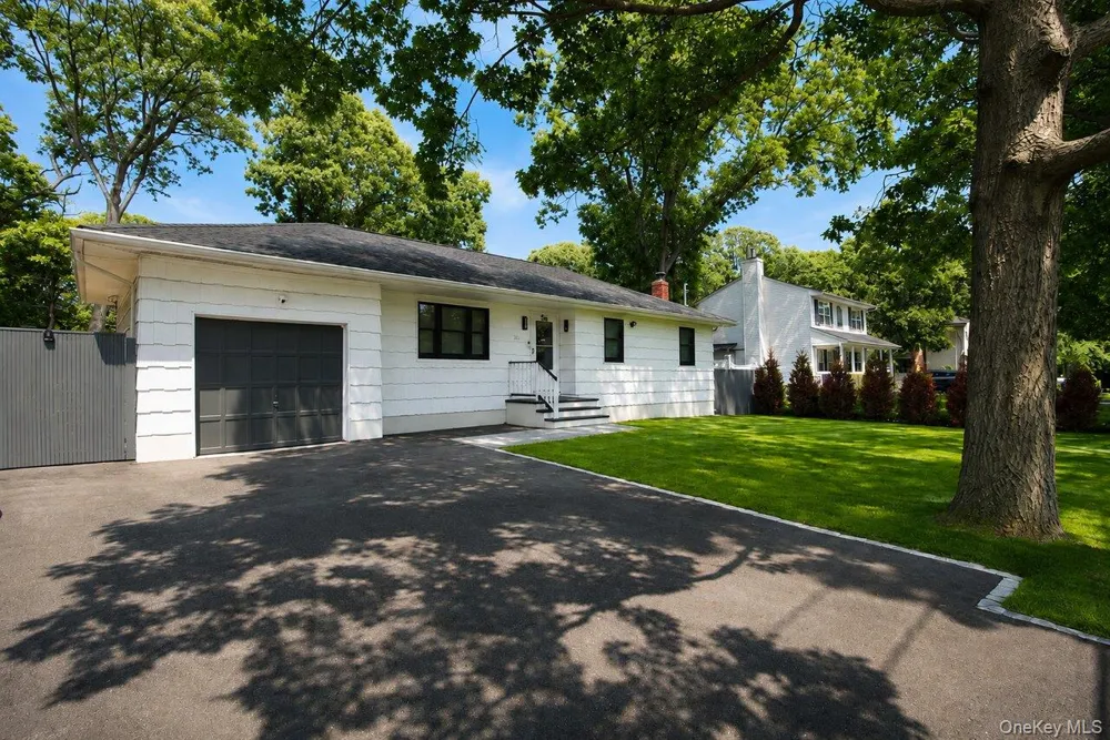 35 Moriches Avenue Mastic, NY 11950