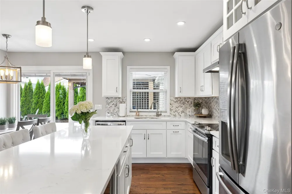 24 Essen Place Bethpage, NY 11714
