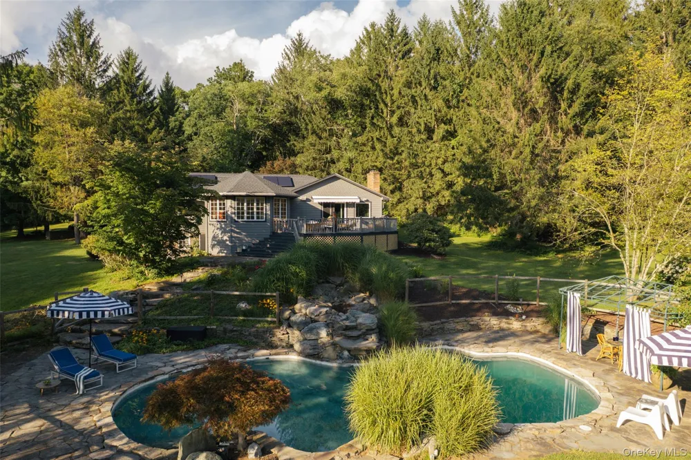 55 E Klein Road Ancram, NY 12502