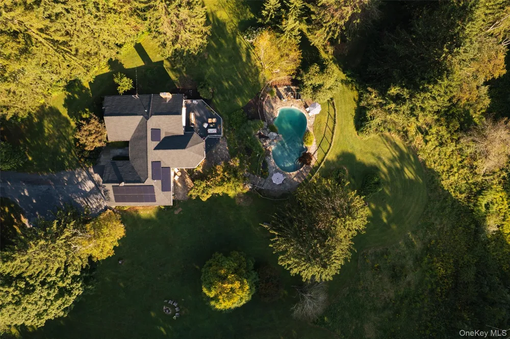 55 E Klein Road Ancram, NY 12502